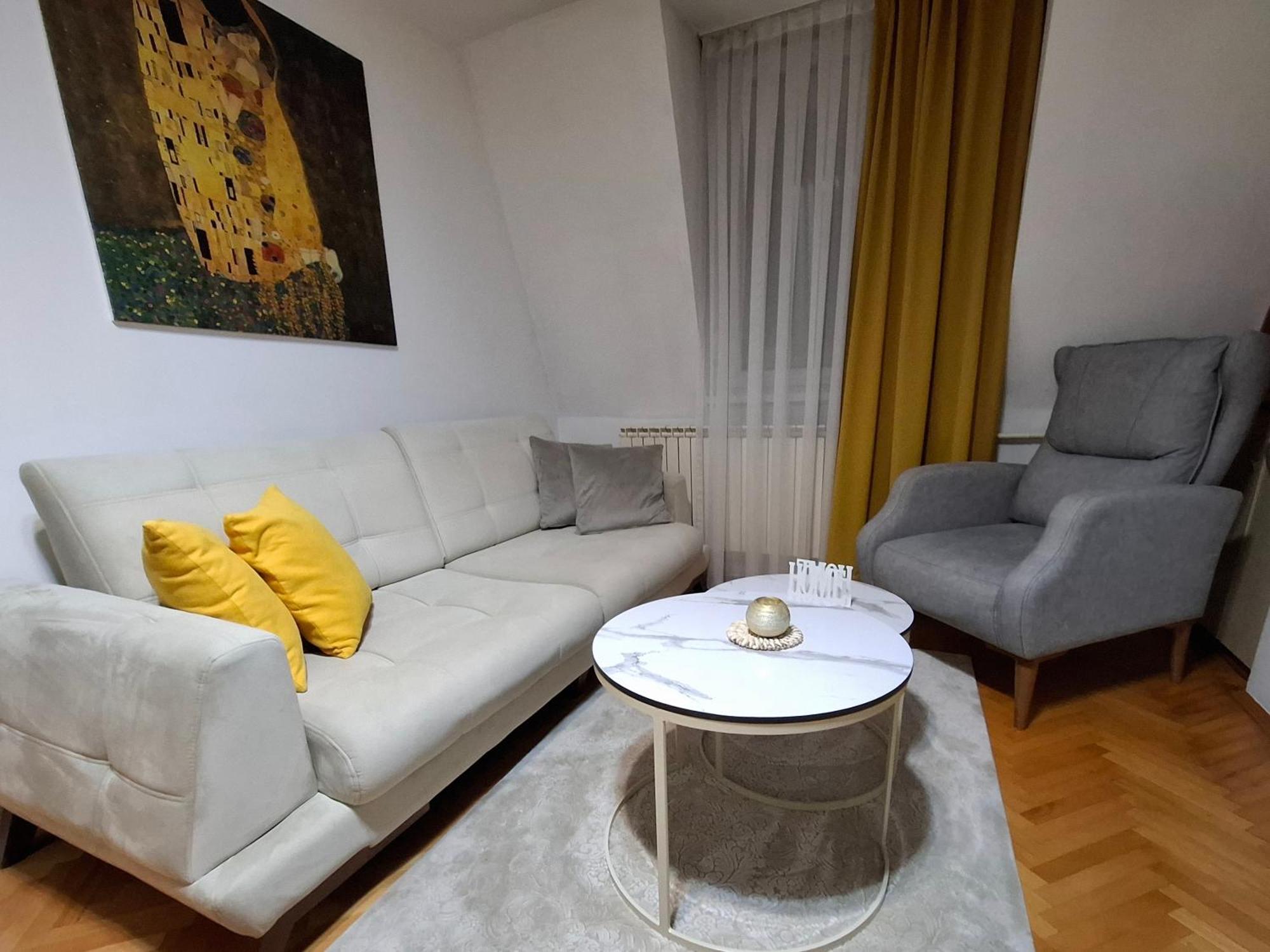 88, Self Check-in, Free Parking Apartament *